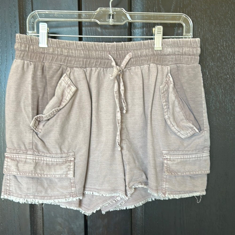 Splendid Women's Shorts. Size Large.